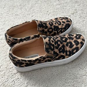 Steve Madden cheetah print Gills slip on sneakers.